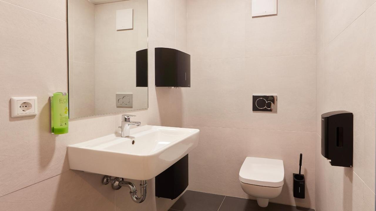 The Bunk Hostel إسن المظهر الخارجي الصورة